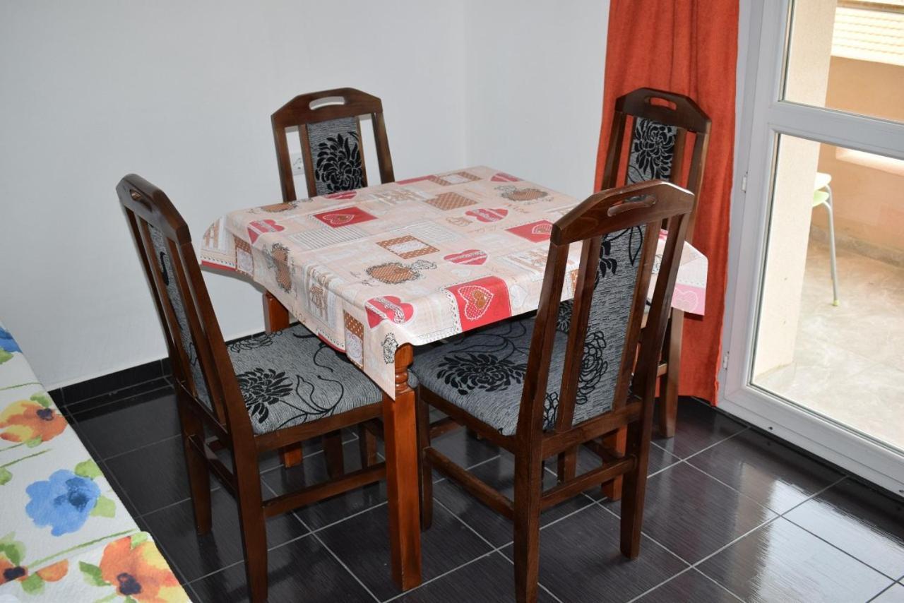 Srebrna Nit Διαμέρισμα Veliko Gradište Εξωτερικό φωτογραφία